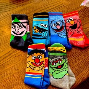 Unisex Size Large Sesame Street Bombas Socks